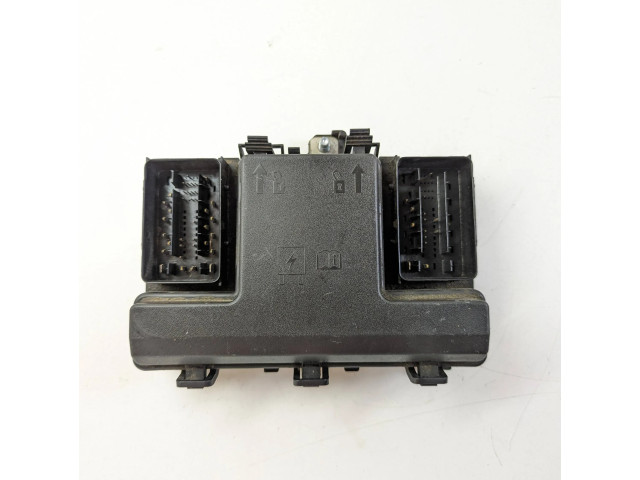 Блок предохранителей  FG9T14A067, 13480436   Ford Fusion II    