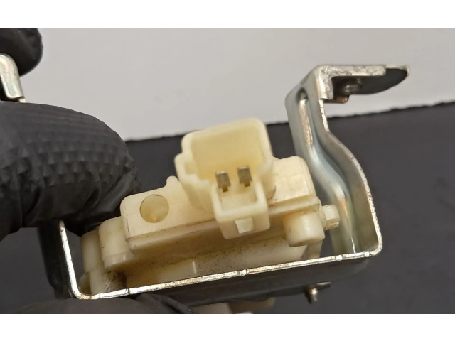 Zámek zadních dveří 69150-0D030, 691500D030 Toyota Yaris 2007