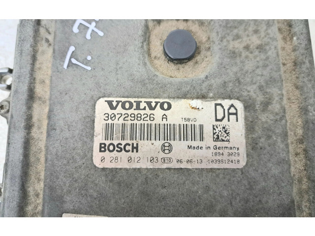 Блок управления двигателя 30729826, 0281012103   Volvo V70