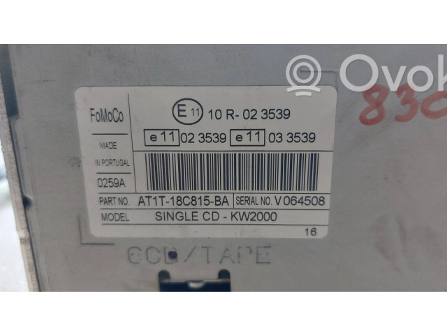 Радио/ проигрыватель CD/DVD / навигация