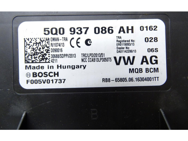 Блок комфорта 5Q0937086AH Skoda Octavia Mk3 (5E)