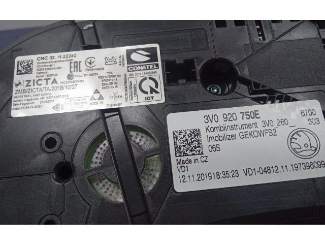 Панель приборов 3V0920750E, 3V0920750E Skoda Superb B5 (3U)