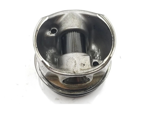 Поршень с шатуном 04L107065D, 04L107065D Volkswagen Golf VII