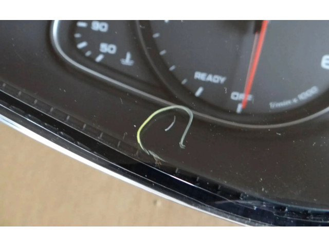 Přístrojová deska  Audi Q7 4M 2015 4M0920781  