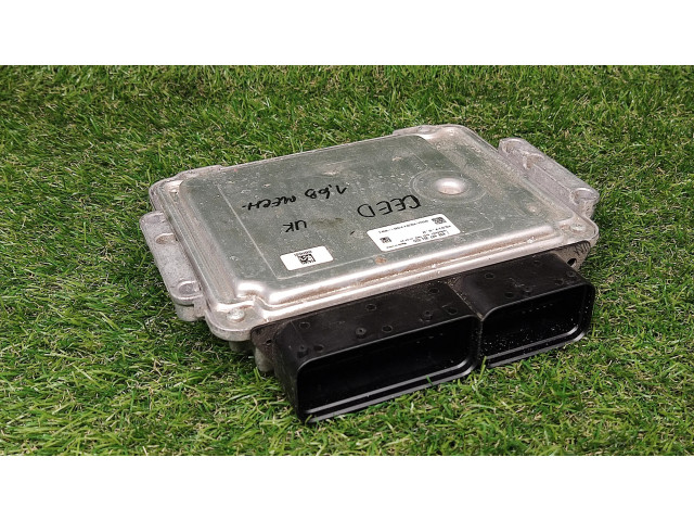 Řídící jednotka 391102BRC2 KIA Ceed 2015