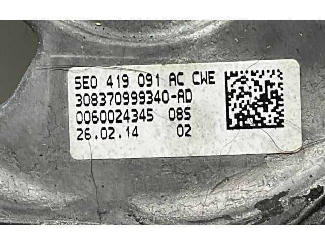 Руль Skoda Octavia Mk3 (5E)  2013 - 2019 года 5E0419091AC      