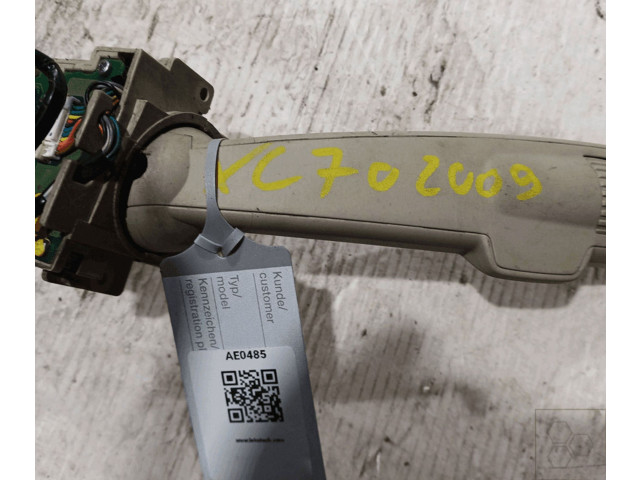 Ручка стеклоочистителей 31275362   Volvo V70