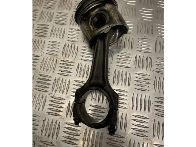 Поршень с шатуном 4443 Chrysler Voyager для дизельного двигателя 2.5