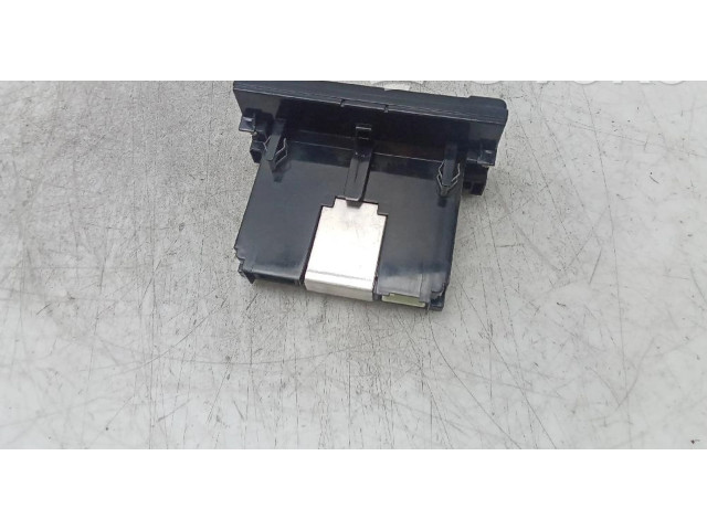 Дисплей    31268055   Volvo C30