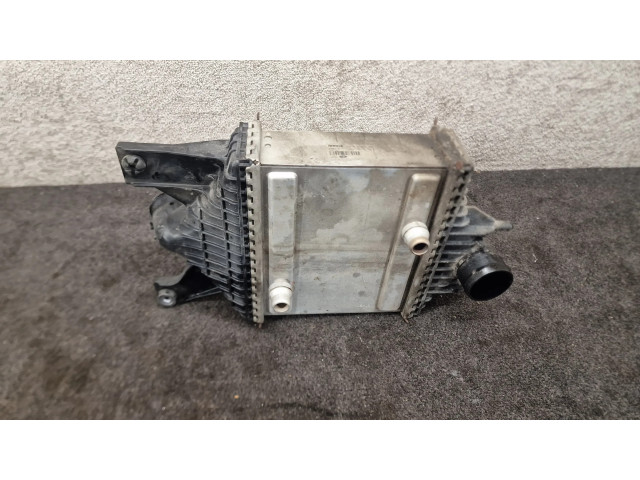 Интеркулер FPLA6K775AB Land Rover Discovery 5 2.0