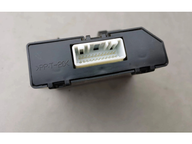 Блок управления климат-контролем 886500F030 Toyota Corolla Verso E121