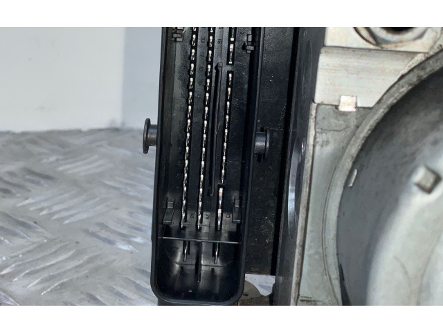 Блок АБС 5Q0614517CH, 5Q0614235 Skoda Superb B8 (3V) 2015 - 2024 года