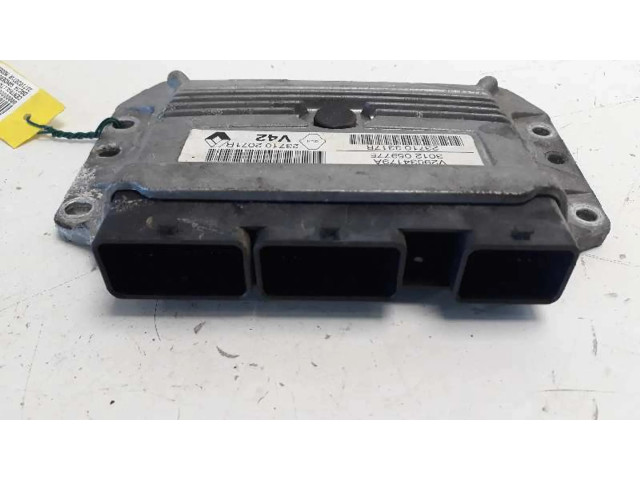 Блок управления двигателя 237102071R Dacia Sandero