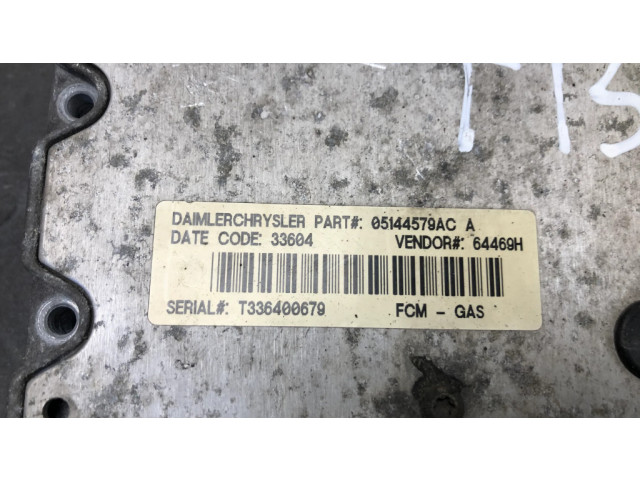 Pojistková skříňka 05144579AC Chrysler Voyager 2002
