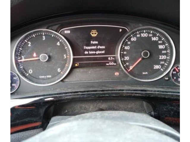 Jednotka ABS Volkswagen Touareg II 2010