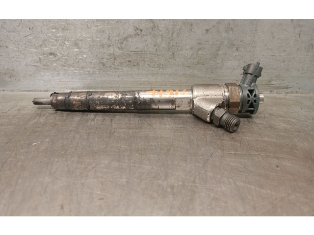 Форсунка 9828959880, 9828959880    Peugeot 5008  YHZ (DV5RC) 