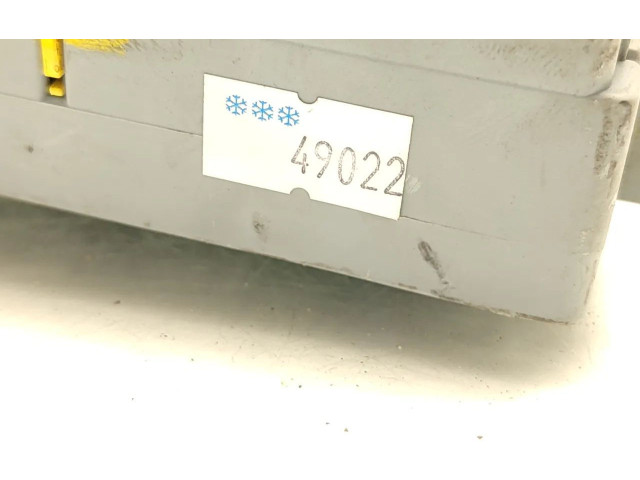 Блок предохранителей 51905216   Citroen Nemo    