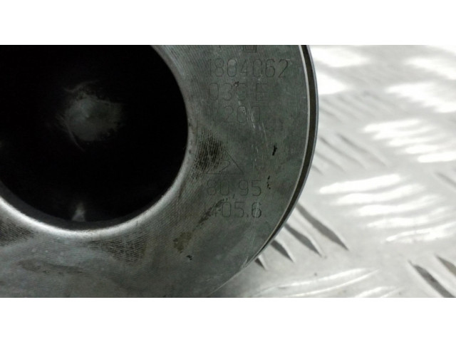 Píst 180506203GE, V200 Audi A3 S3 A3 Sportback 8P pro Jiný motor 0.0