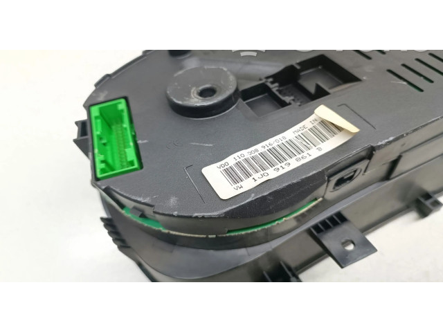 Панель приборов 1J0919861   Volkswagen Bora       