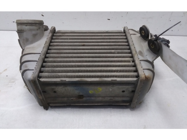 Интеркулер  8N0145803   Audi TT Mk1 