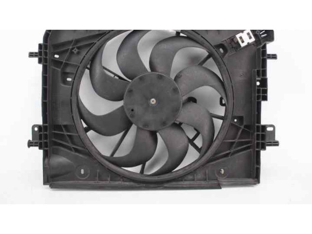 Вентилятор радиатора     214818009R    Renault Clio IV 