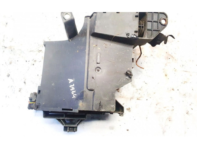 Блок предохранителей Opel Combo C