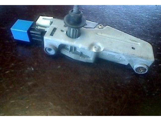 Моторчик заднего дворника     Peugeot 406