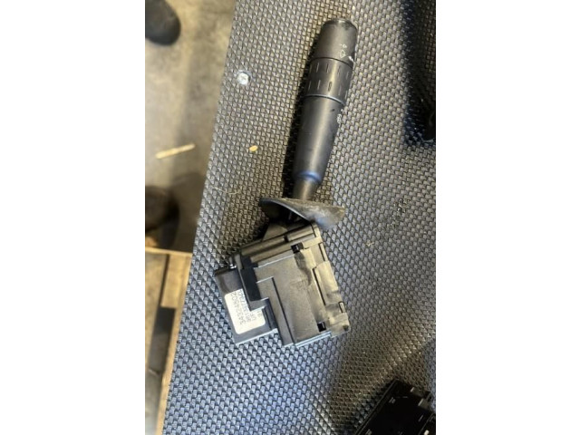 Ручка стеклоочистителей    Citroen Xantia