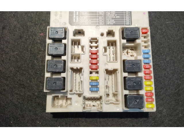 Pojistková skříňka DU101, 5T20 Nissan Note (E11) 2007