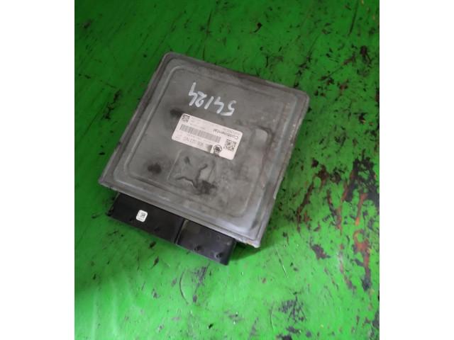 Блок управления двигателем Блок управления 63L906023NG Skoda Fabia Mk2 (5J)