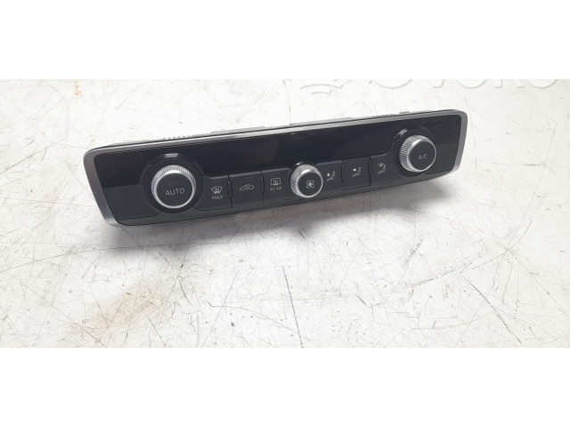 Блок управления климат-контролем 8V0820043AM   Audi A3 8Y