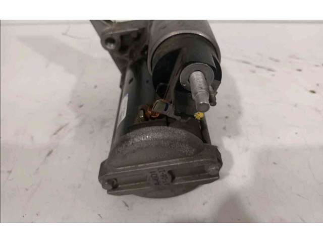 Turbodmychadlo Стартер 233002596R Renault Sandero II