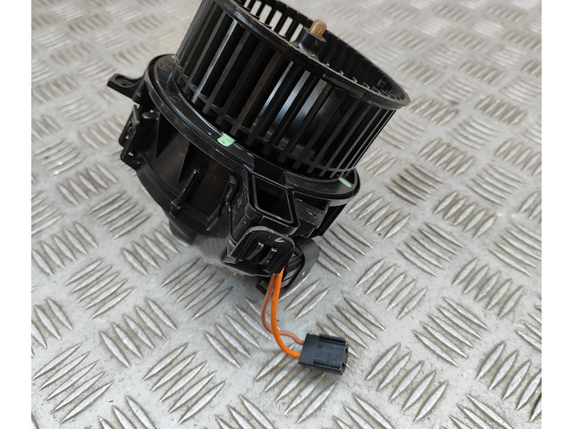 Вентилятор печки 2Q2820021A, T27842B Audi A1