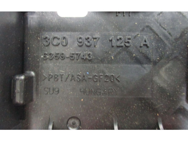   Pojistková skříňka 3C0937125A   Volkswagen Tiguan 2012