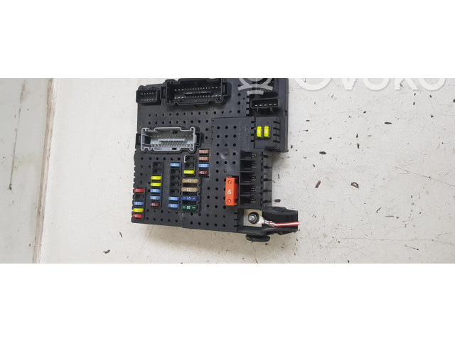 Блок предохранителей  12217799, 8676391   Volvo V70    