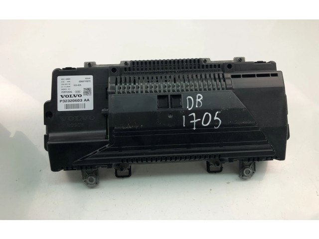 Панель приборов 32320603AA Volvo S60