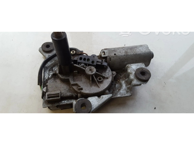 Моторчик заднего дворника 0390206517 Mitsubishi Carisma