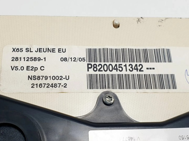 Přístrojová deska  Renault Clio II 2006 P8200451342, 281125891  