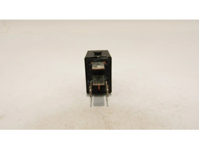 Реле насоса горючего