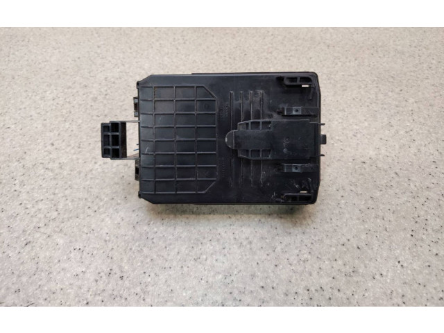 Блок предохранителей 284B74GC0A   Infiniti Q50    