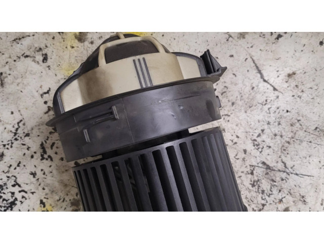 Вентилятор печки    T1000588K, 517045305010   Citroen C3 Picasso