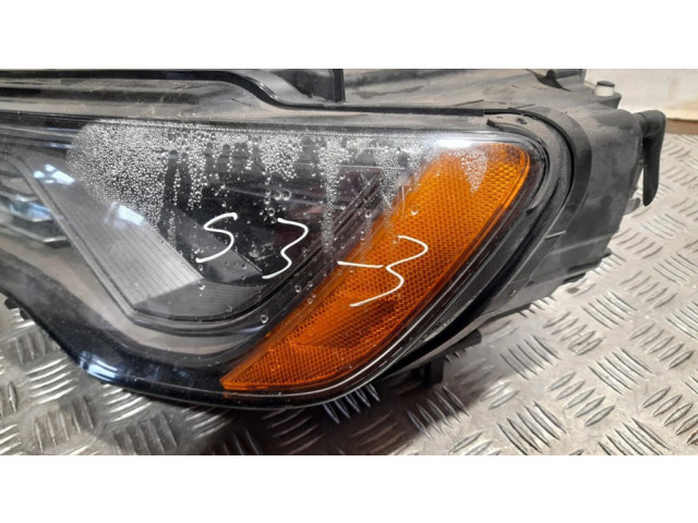 Передняя фара