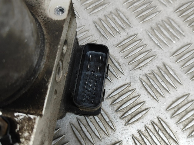 Блок АБС MR510739, 04500186 Mitsubishi Galant 1997-2003 года