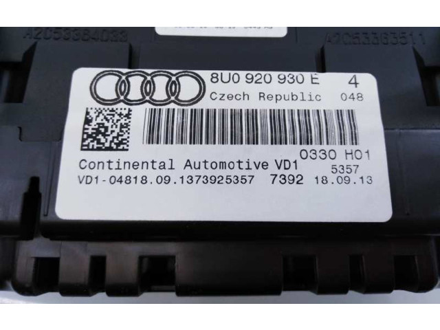 Панель приборов 8U0920930E, A2C85062100 Audi Q3 8U