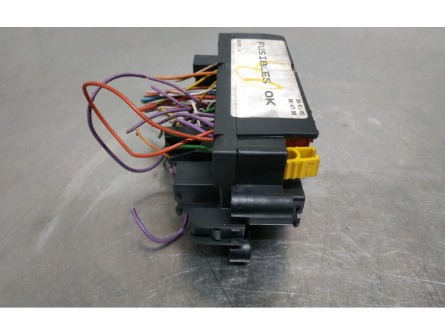 Блок предохранителей 9635518180 Peugeot 406