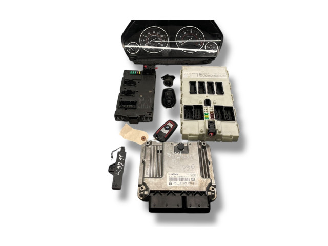 Řídící jednotka 8582280, 0281031298   BMW 3 F30 F35 F31 2014