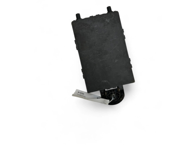 Блок предохранителей 32209198 Volvo XC90