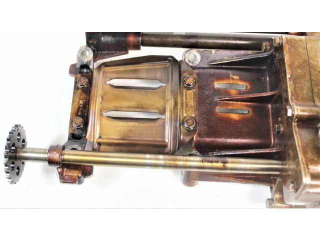 Čerpadlo oleje 7537887 BMW 7 E65 E66