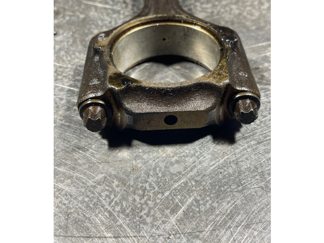 Шатун BKD Axx Audi A3 S3 A3 Sportback 8P