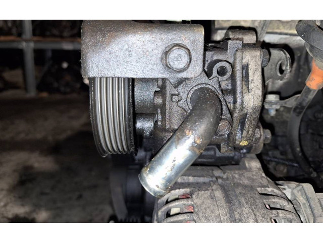 Насос усилителя руля Mitsubishi Grandis